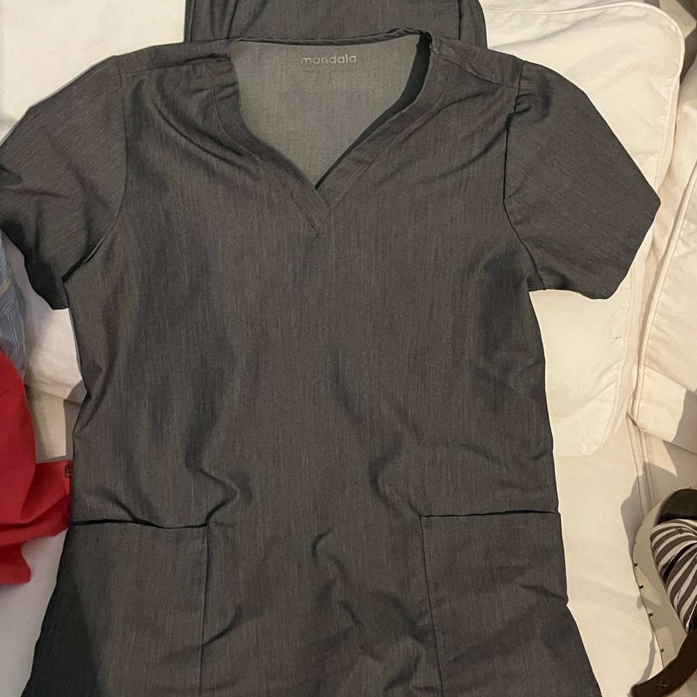 Women’s size small gray jogger style pant